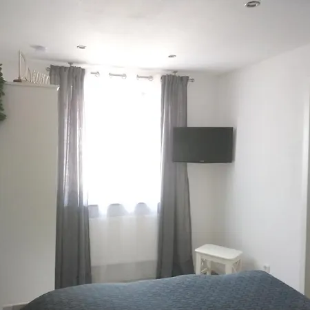 Mini-haus Im Herzen Grossostheims Apartment