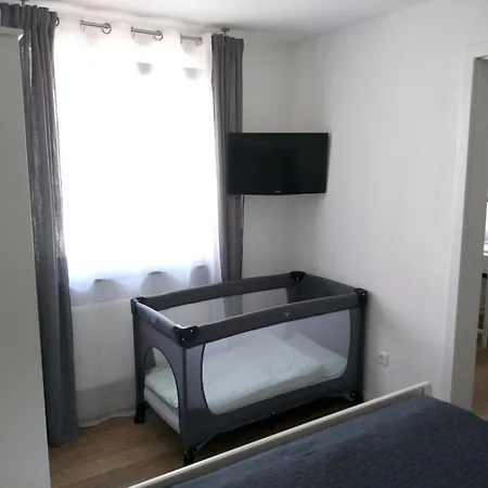 Mini-haus Im Herzen Grossostheims アパート *